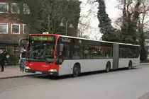 Rheinbahn 6870 (D GJ 6870) mit der Linie 752 nach M�lheim HBF.
Aufgenommen am Rathaus Lintorf am 2.3.2010.