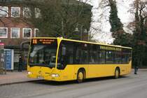 Mesenhohl 9173 (E AM 843) mit der Linie 016.
Aufgenommen am Rathaus Lintorf.
2.3.2010