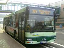 NVG-Wagen 262 am Samstag, 13.3.10 gegen 8.45 am Stummdenkmal in Neunkirchen als Linie 304 nach Breitenbach.