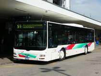 asm - MAN Lion`s City Bus Nr.35 BE 26712 unterwegs auf der Linie 51 bei der Haltestelle vor dem Bahnhof Langenthal am 25.03.2010