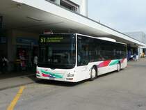asm - MAN Lion`s City Bus Nr.38 BE 132054 unterwegs auf der Linie 51 bei der Haltestelle vor dem Bahnhof Langenthal am 25.03.2010