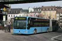 WSW 0963 (W SW 2963) mit dem Schwebebahn Express am Bahnhof Oberbarmen.
17.3.2010