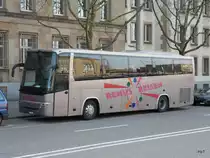 Reisecar  Volvo BS 1862 unterwegs in der Stadt Basel am 19.03.2010