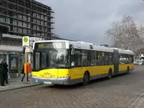 Solaris Urbino auf der Linie M49 nach Staaken Heerstra�e/Nennhauser Damm am S+U Bahnhof Zoologischer Garten.