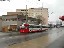 Das Ende der Mercedes O405GTZ scheint besiegelt zu sein. Diese Woche wurde der erste Hess Swisstrolley nach Winterthur geliefert. Somit muss man die GTZ noch fotografieren so lange sie da sind, so wie hier am 28.3.2010 der Wagen 154 beim R�mertor.