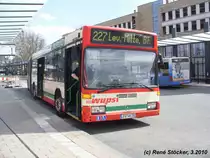 LEV-WU 202 an bergisch Gladbach S am 30.3.2010

Es ist einer der wenigen Mercedes O405GN� welche noch bei der KWS sind. Die meisten O405GN� sind bei HBB, einem Subunternehmer der KWS, welcher aber mit Bussen der KWS f�hrt.
