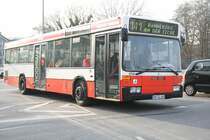Einer der wenigen noch fahrenden O405N2 der Hochbahn am 18.Mrz 2010 in Bf. Harburg.