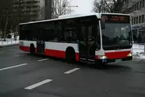 Der Hochbahn Hummelsb�ttel Bus 1002 Bj. 2010 am 22. Februaar 2010 auf der Busanlage Poppenb�ttel mit Ziel U Volksdorf.
