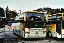 Aus Frankreich: Sundgau, Pfetterhouse 4061 XK 68 Van Hool am 24. Januar 2010 Saanenm�ser, Bahnhof