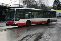 Einer der drei einzigen fr die HHA gebauten und in Mesterkamp stationierten 3-trer am 19.Februar 2010 auf der Linie 23 in U/S Barmbek. 