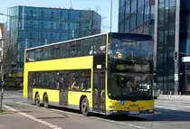 MAN Lion's City DD (Doppelstock) auf der Linie M85 nach Hauptbahnhof am S+U Bahnhof Innsbrucker Platz.