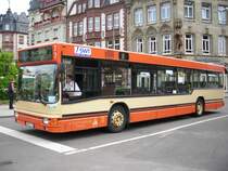 Ein alter Bus der Marke MAN in Trier an der Porta Nigra. Diese Bauart ist in Trier nicht mehr h�ufig zu sehen, da sie nur noch zum Ferienfahrplan oder als Ersatz eingesetzt werden. 1.08.07