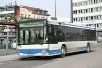 WSW 0205 (W SW 905) am HBF Wuppertal am 17.3.2010.