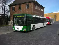 HI-VB 106 (Regionalverkehr Hildesheim GmbH) am ZOB in Hildesheim. Im Gegensatz zum baugleichen 105 ebenfalls schon im neuen Design.