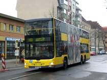 MAN Lion's City DD (Doppelstock) auf der Linie X83 nach Lichtenrade Nahariyastrae an der Haltestelle Steglitz Siemensstrae/Halskestrae.