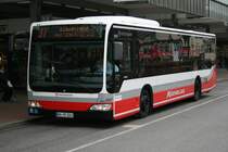 Der 2010 gebaute Citaro(Facelift) 6003 in Schnellbusausfhrung der HHA am 8.April 2010 in Bf Altona, er ist technisch ein normaler Citaro jedoch ohne Zielkasten, er ist aber kein Citaro . Wie brigens alle Schnellbusse seit 2009. 