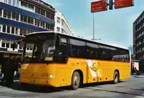 CarPostal Valais Nr. 16/VS 243'993 Volvo (ex P 25'624) am 9. M�rz 2010 Sion, Bahnhof