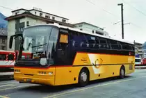 PostAuto Wallis VS 243'886 Neoplan (ex P 25'152) am 9. M�rz 2010 Brig, Bahnhof