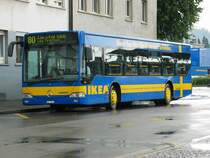 Die Linie 80 der AAGL Liestal-Basel-Liestal via Pratteln Bhf.(mit Ikea werbung)