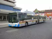 HI-SV 361 (Stadtverkehr Hildesheim GmbH) mit Werbung fr das Bettenland Kolbe am 19.04.2010 am ZOB in Hildesheim. 