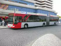 HI-SV 2071 (Stadtverkehr Hildesheim GmbH) (auch ohne Seitenwerbung) am 19.04.2010 am ZOB in Hildesheim. 