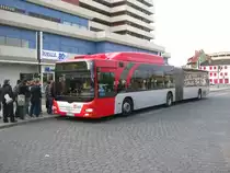 HI-SV 364 (Stadtverkehr Hildesheim GmbH), zumindest seitlich ohne Werbung, am 19.04.2010 am ZOB in Hildesheim. 