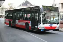 Einer der wenigen bei der HHA verbliebenen Citaros mit Bj. vor der Jahrtausendwende. Hier 1905 auf der Linie 283 in Bf.Altona. Aufgenommen am 15.April 2010. 