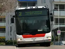 Ein  kneeling  MAN Lions-City Nr. 294 an der Oberstrasse. Linie 2 am 25.04.10