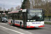 TRD Reisen 1589 (DO AI 51) am Bahnhof Signal Idunapark.
3.4.2010