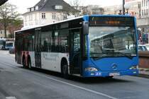 Der PVG Citaro L mit der Nummer 0242 am 15.April 2010 auf der Linie 1 am Bf.Altona