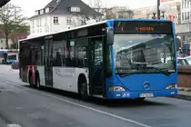 Der PVG Citaro L mit der Nummer 0242 am 15.April 2010 auf der Linie 1 am Bf.Altona