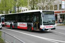 Der erste Bus der die Sperrung des Busbahnhofs zu sp�ren bekommen hat war 2628. Der Fahrer hat die Fahrg�ste mangels Alternativen unter absicherung auf der Stra�e aussteigen lassen.