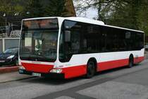 Der aus der aktuellen Lieferung stammende HHA Citaro mit der etwas ungewohnten Nummer 1003 am 4.Mai 2010 auf der Linie 192 an der Haltestelle Glash�tter Kirchenweg.