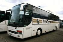 Reiter Reisen (EMD RR 46).
Aufgenommen am Signal Idunapark.
3.4.2010