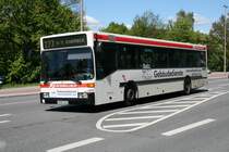 Der 1994 gebaute Schnellbus mit der Nummer 6558 als Linie 277 in Barmbek