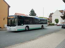 MAN Lions City (Wagen-Nr unbekannt), am 08.05.2010 in Lehrte/Feldstra�e.