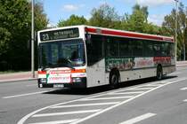 Der 1994 gebaute Schnellbus mit der Nummer 6576 als Linie 23 in Barmbek