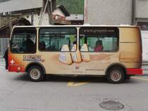 Elektrobus der Linie Winkelmatten in Zermatt