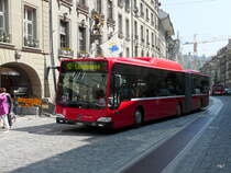 Bern mobil - Mercedes Citaro Nr.854  BE 671854 unterwegs auf der Linie 12 in der Altstadt von Bern am 24.04.2010