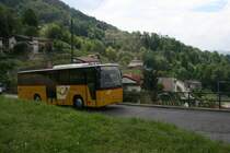 PU AutoPostale del Mendrisiotto SA, Mendrisio, TI 217'708 (Volvo 8700 10.8 Meter, 2003) am 8.5.2010 zwischen Morbio Inferiore und Morbio Superiore. 