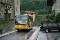 PU AutoPostale Valle di Muggio Sagl, Muggio, TI 70'235 (2003) am 8.5.2010 in Caneggio.