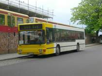 MAN Niederflurbus 1. Generation als SEV fr die S-Bahnlinie 3 zwischen S-Bahnhof Nldnerplatz und S-Bahnhof Karlshorst.