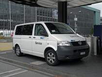 Service Wagen Nr. 4 LU 49050 der vbl am Bahnhof Luzern. Die Aufnahme stammt vom 04.05.2010. 