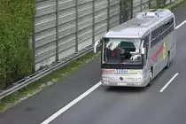 Mercedes Reisebus, auf der A2/Lehrte am 17.05.2010