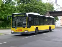 Mercedes-Benz O 530 I (Citaro) auf der Linie 240 nach S-Bahnhof Storkower Stra�e am S-Bahnhof N�ldnerplatz/Schlichtallee.