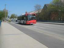 Auf der Aumunder Feldstra�e f�hrt der Wagen 4171 ein Solaris Urbino12 EEV der BSAG in Fahrtrichtung Vegesack, da er gerade aus Aumund Hammersbeck kommt. 