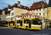 TN Neuch�tel Nr. 115 NAW/Hess Gelenktrolleybus am 22. M�rz 2010 Neuch�tel, Place Pury