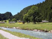 Berner Oberland 2007 - Unweit von Rosenlaui bei Meiringen am 13.07.2007. F�r diese Postautolinie von Meiringen �ber die Gro�e Scheidegg nach Grindelwald, ist ein so genanntes  Alpine Ticket  erforderlich, ein distanzabh�ngiges Zusatzbillet.