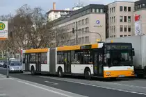 MVG 700 (MZ SW 700) am HBF Wiesbaden.
10.4.2010