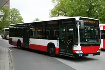 2828 der Hochbahn ein Citaro(Facelift) mit Bj. 2008 am 14.Mai 2010 in Wandsbek Markt